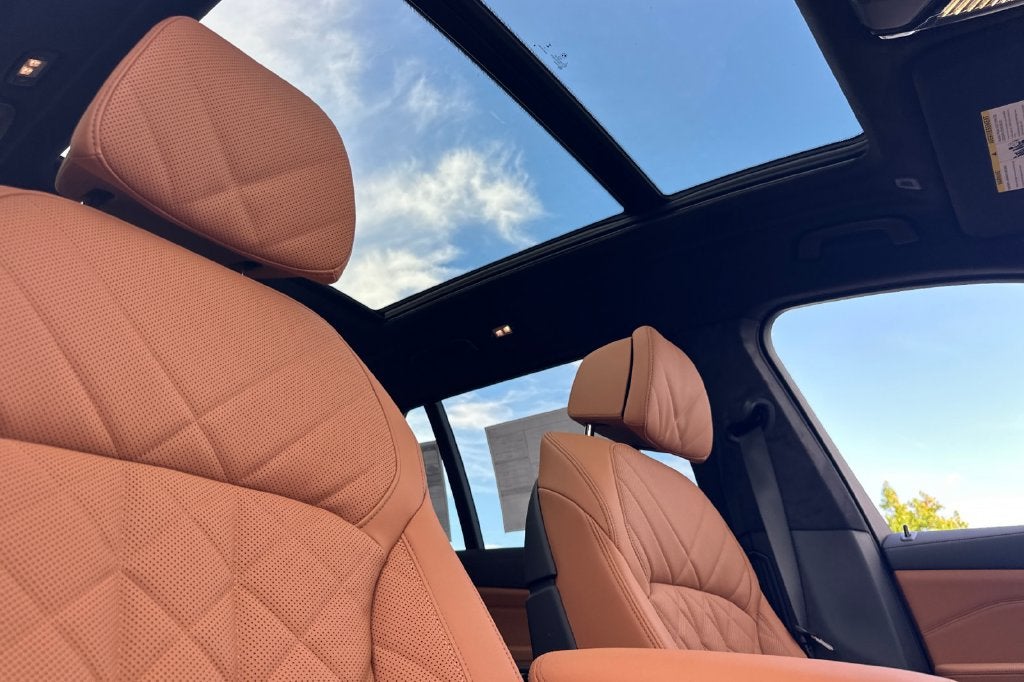 2027 BMW X7 xDrive40i