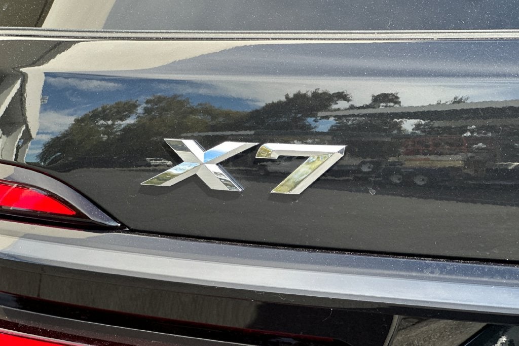 2027 BMW X7 xDrive40i