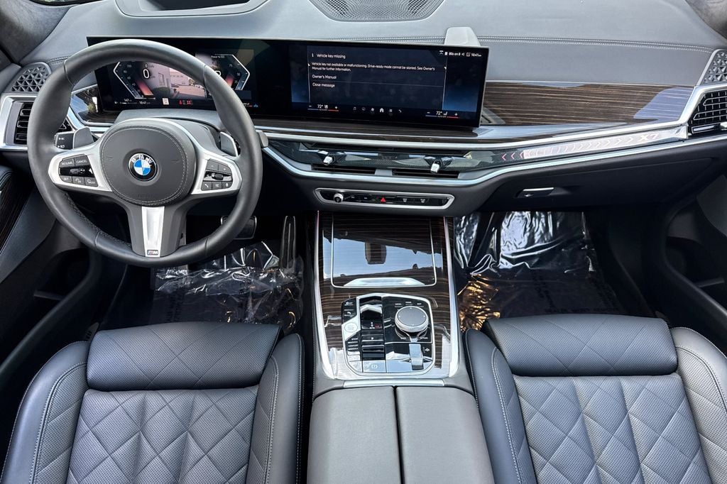 2025 BMW X7 xDrive40i