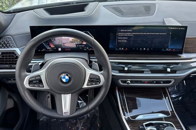 2025 BMW X7 xDrive40i