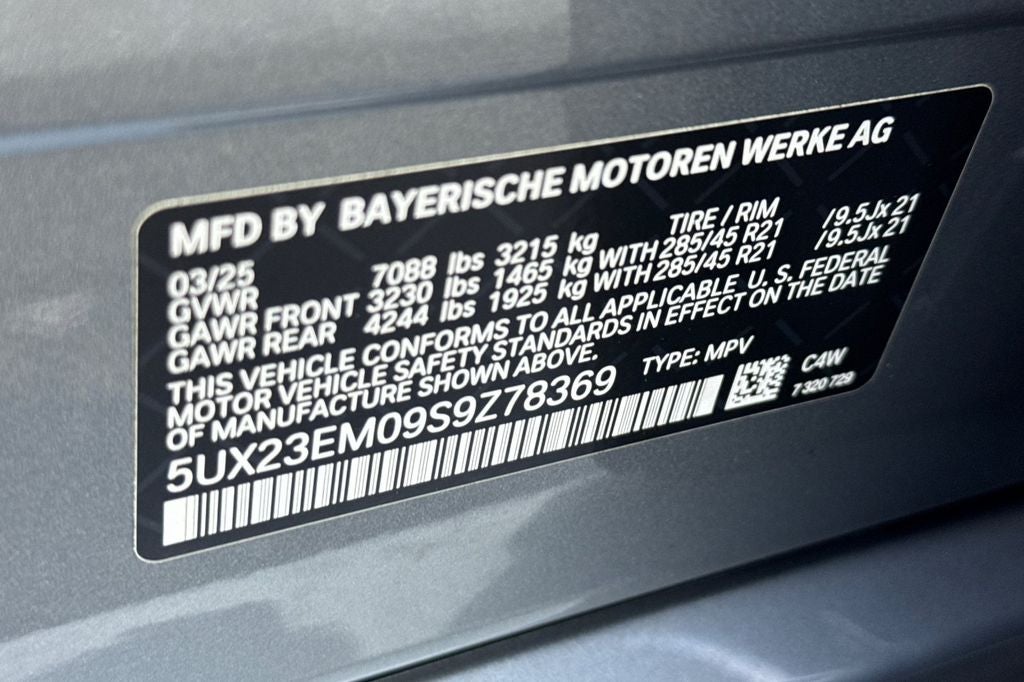 2025 BMW X7 xDrive40i