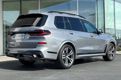 2025 BMW X7 xDrive40i