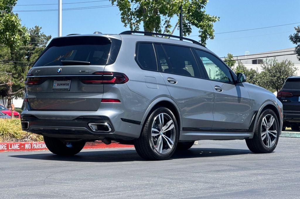 2024 BMW X7 xDrive40i