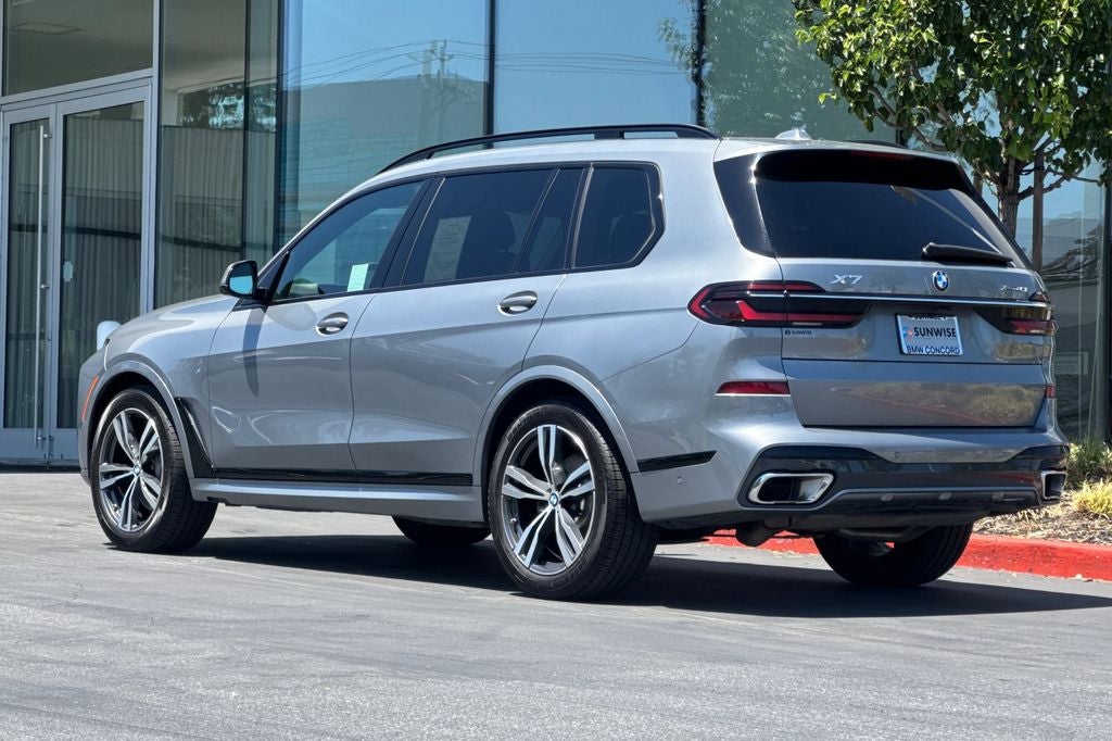 2024 BMW X7 xDrive40i