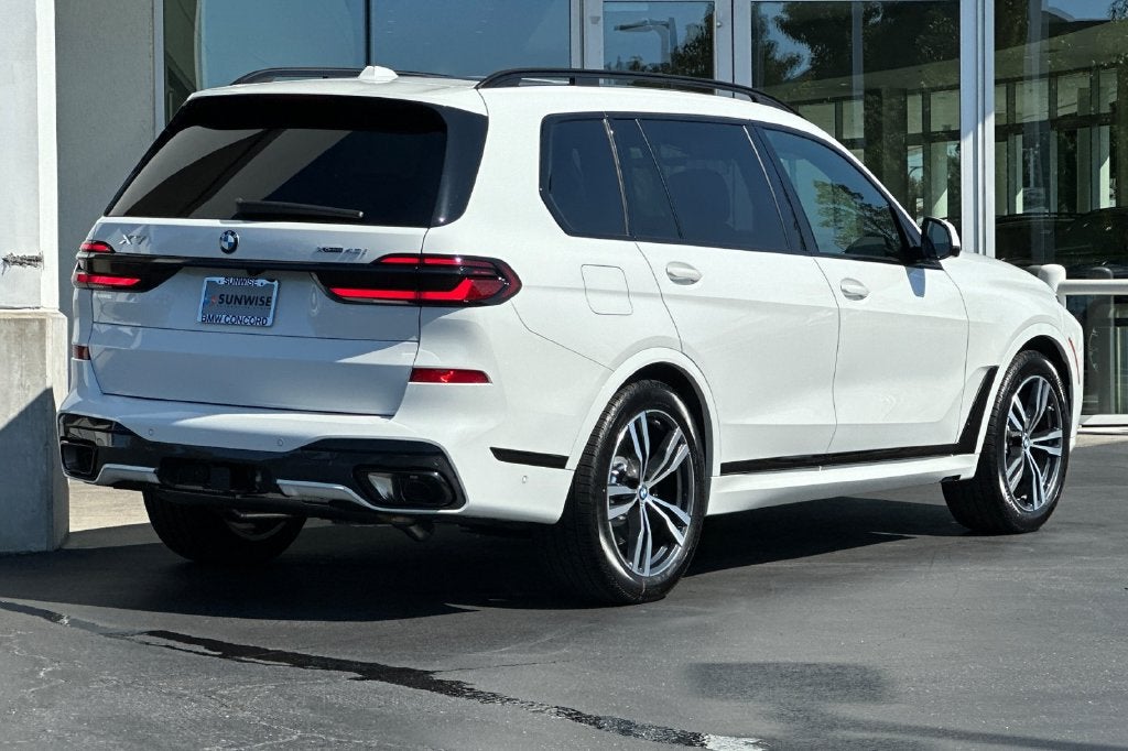 2027 BMW X7 xDrive40i
