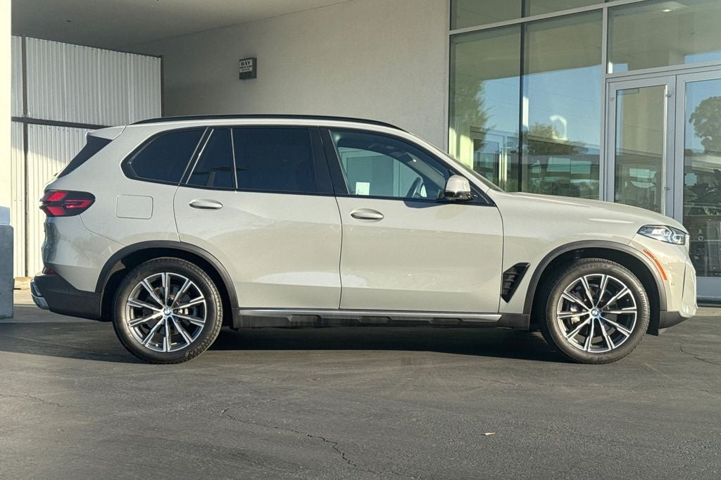 2025 BMW X5 xDrive40i