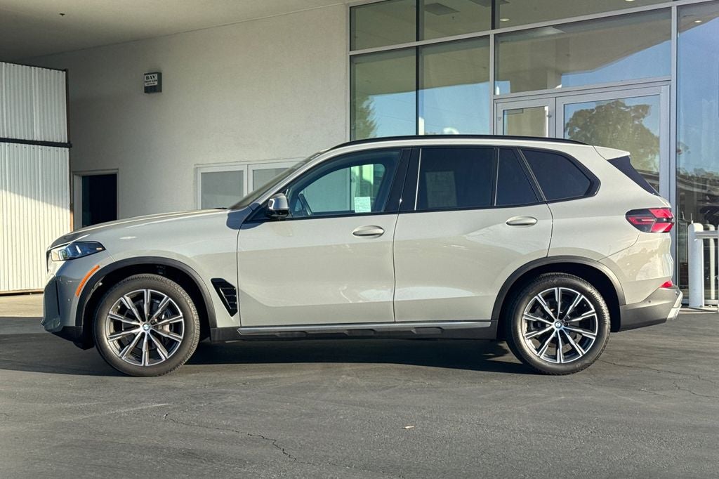 2025 BMW X5 xDrive40i
