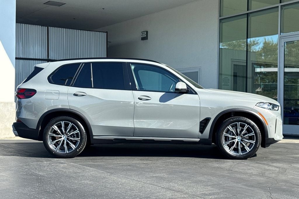 2025 BMW X5 xDrive40i