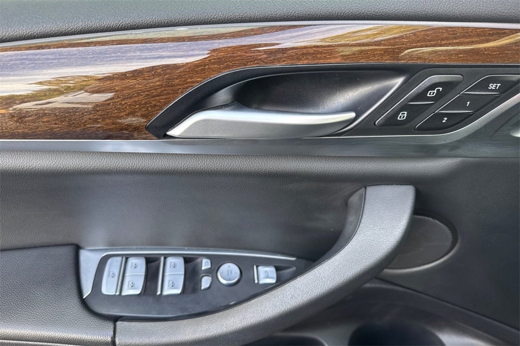 2023 BMW X4 xDrive30i