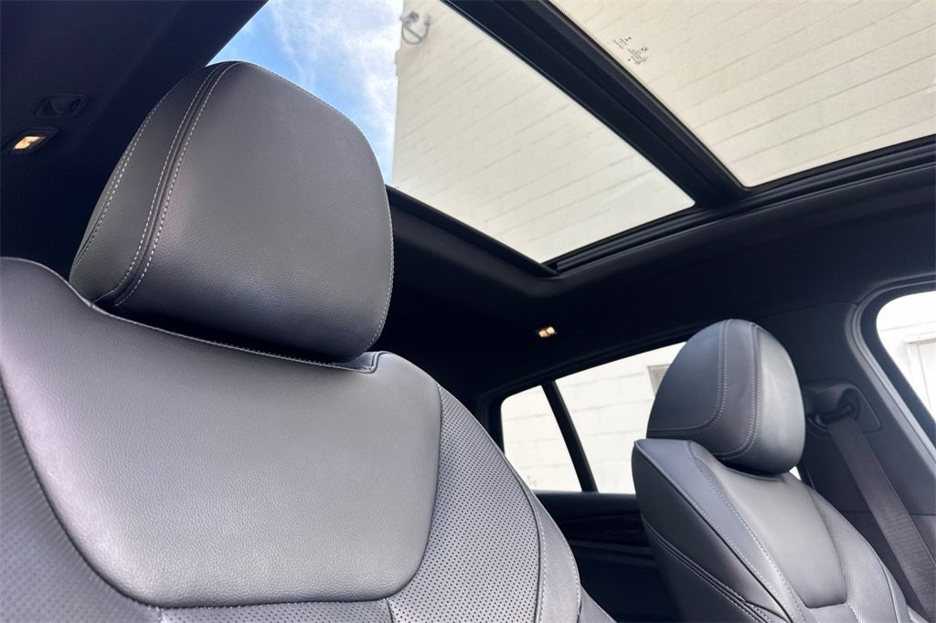 2023 BMW X4 xDrive30i