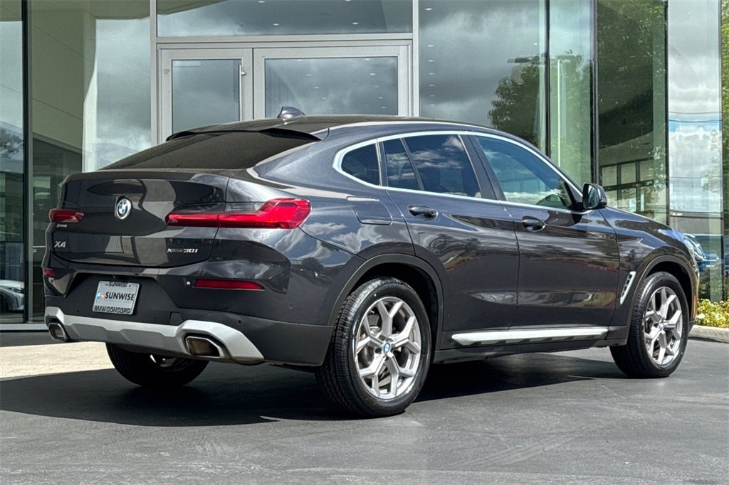 2023 BMW X4 xDrive30i