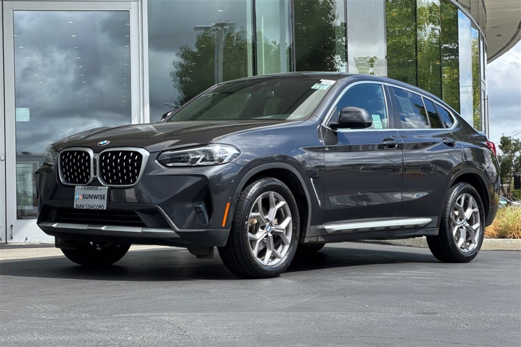 2023 BMW X4 xDrive30i