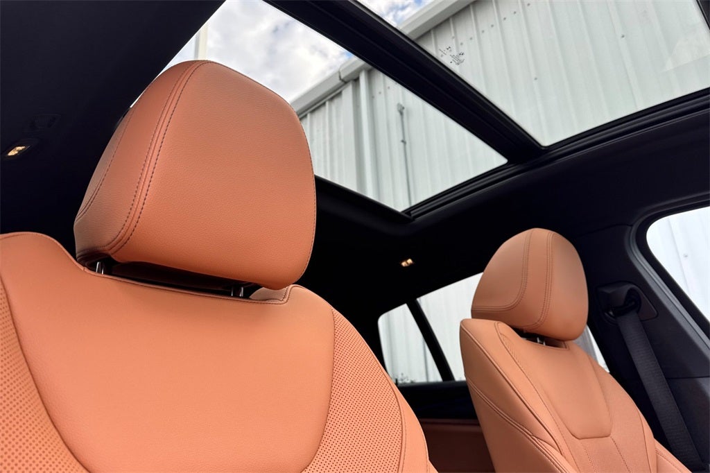 2025 BMW X4 xDrive30i