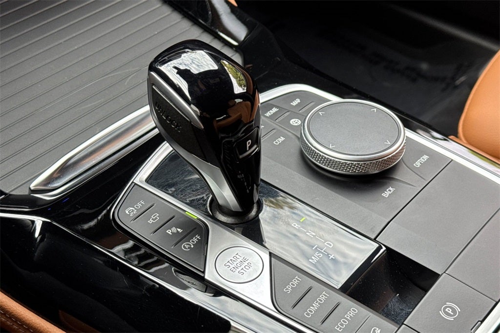 2025 BMW X4 xDrive30i