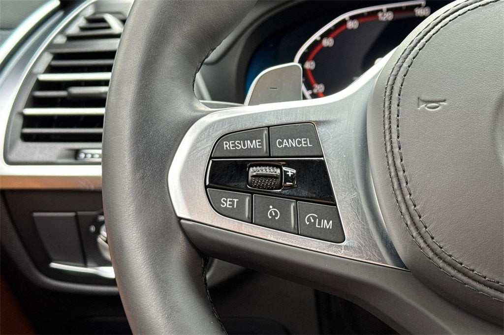 2025 BMW X4 xDrive30i