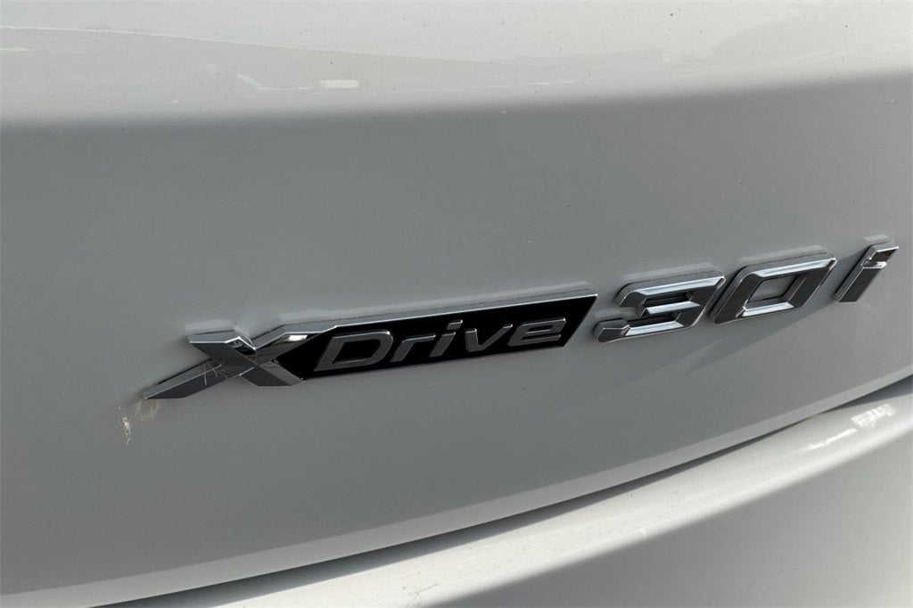 2025 BMW X4 xDrive30i