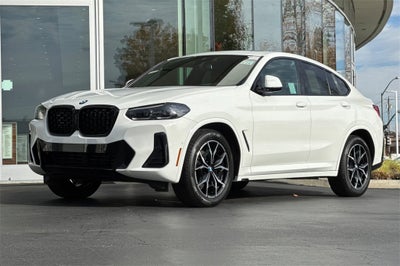 2025 BMW X4 xDrive30i