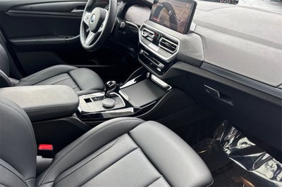 2023 BMW X4 xDrive30i