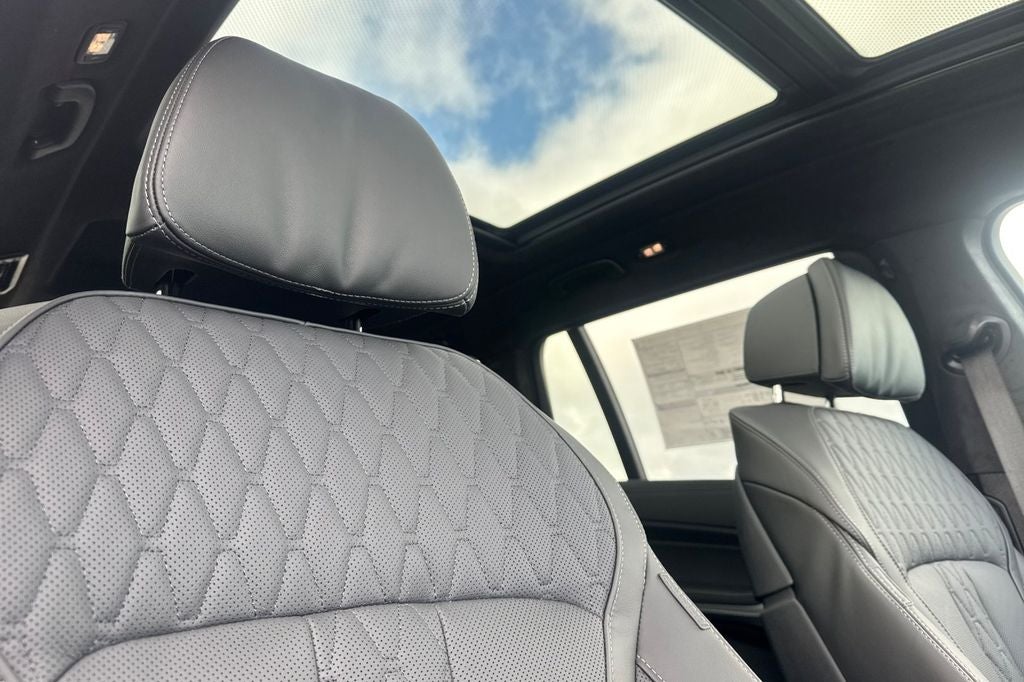 2026 BMW X7 M60i