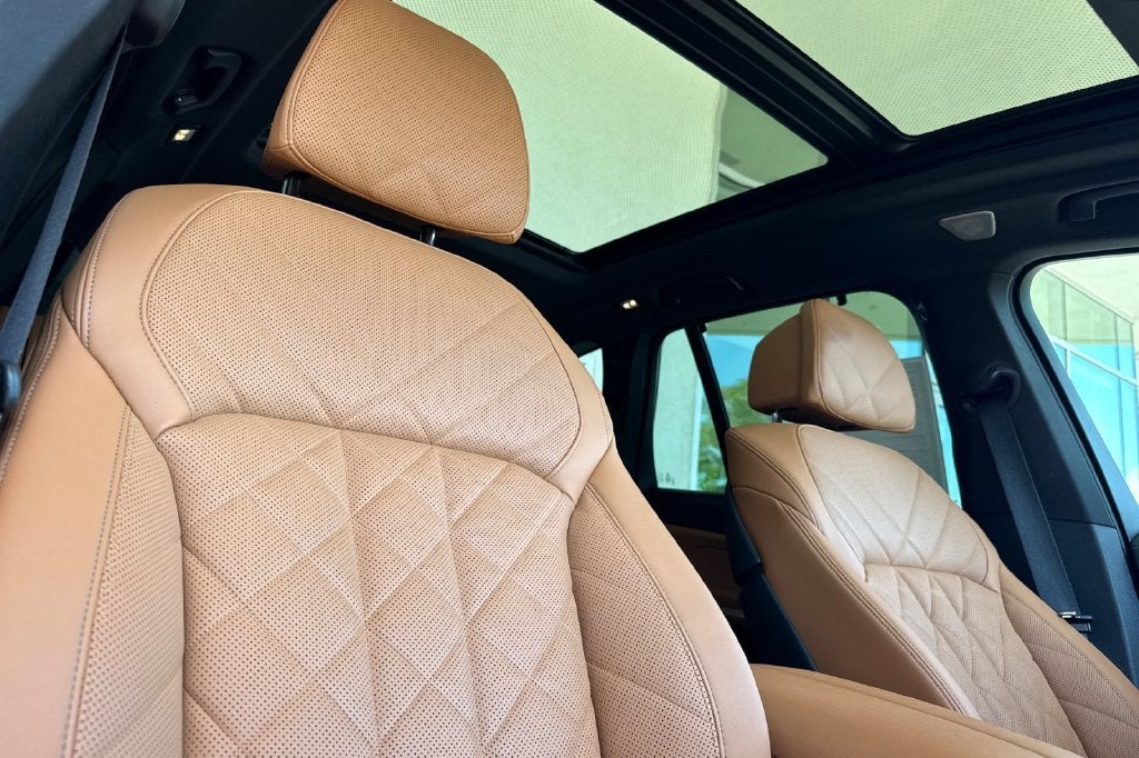 2024 BMW X5 M60i