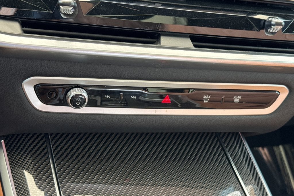 2024 BMW X5 M60i