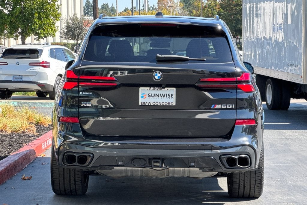 2024 BMW X5 M60i