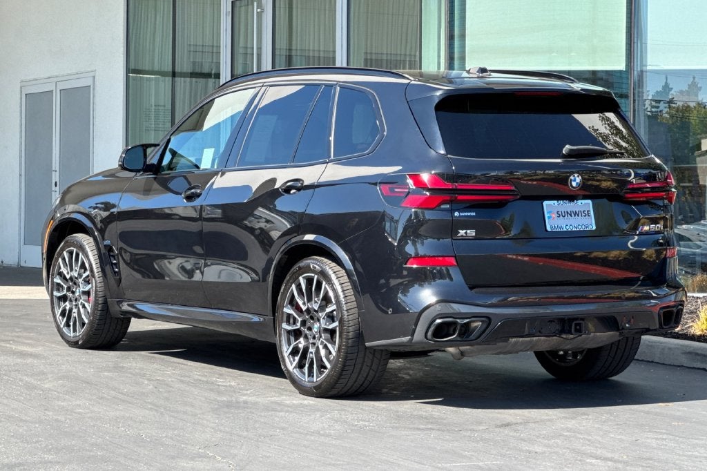 2024 BMW X5 M60i