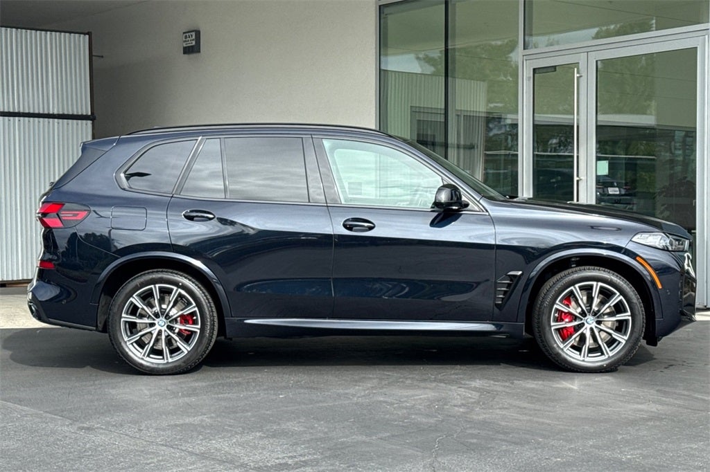 2026 BMW X5 M60i