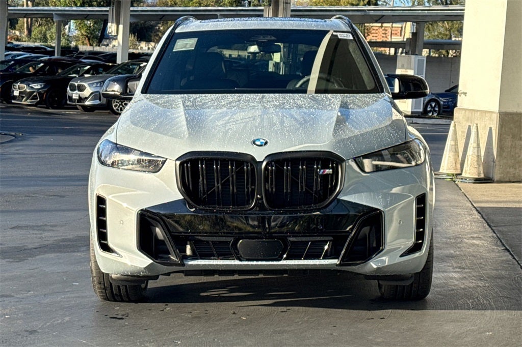2026 BMW X5 M60i