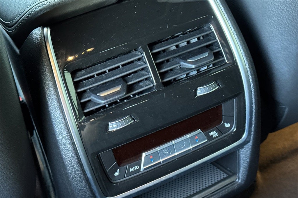 2024 BMW X6 xDrive40i