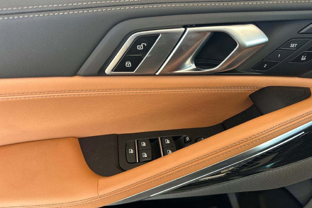 2027 BMW X6 xDrive40i