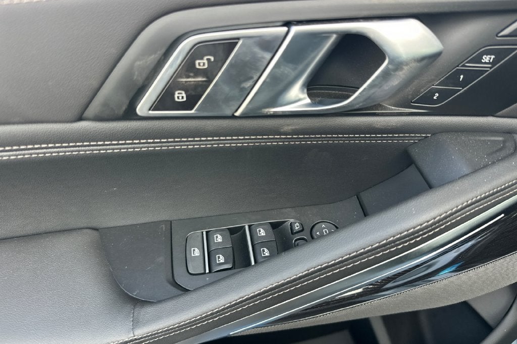 2027 BMW X6 xDrive40i