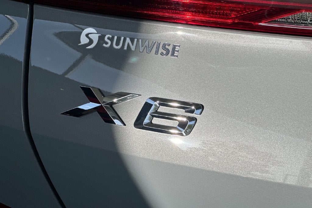 2027 BMW X6 xDrive40i