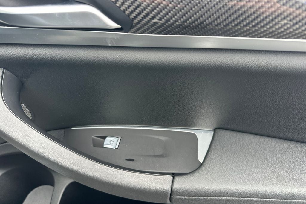 2023 BMW X4 M40i