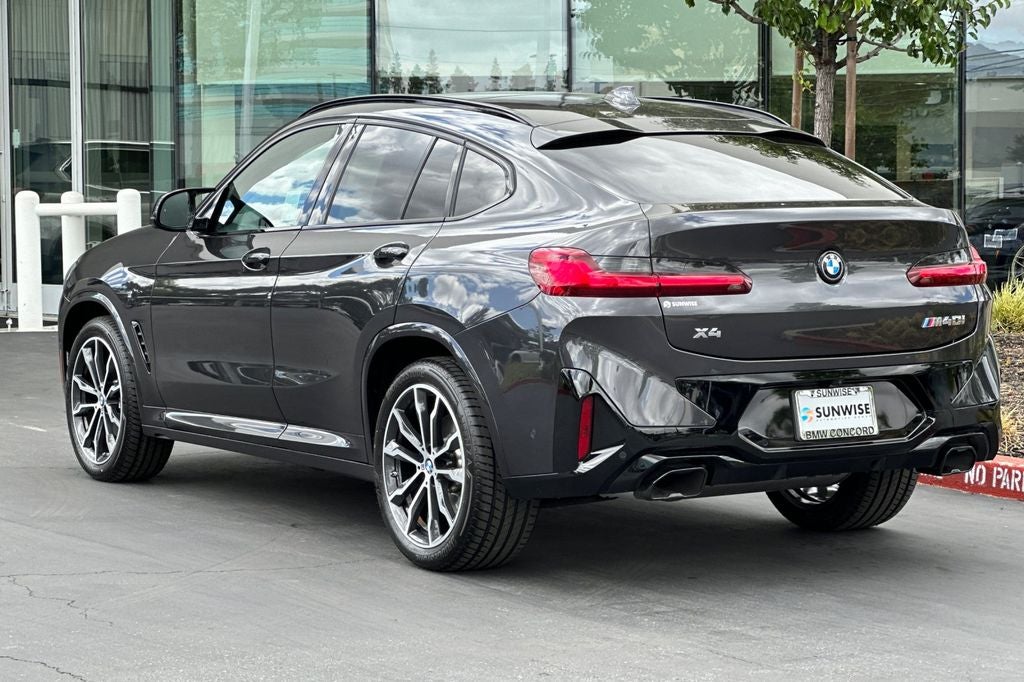 2023 BMW X4 M40i