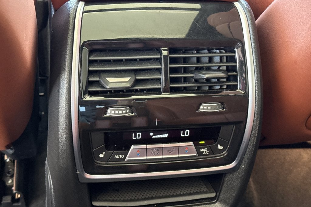 2024 BMW X7 ALPINA XB7