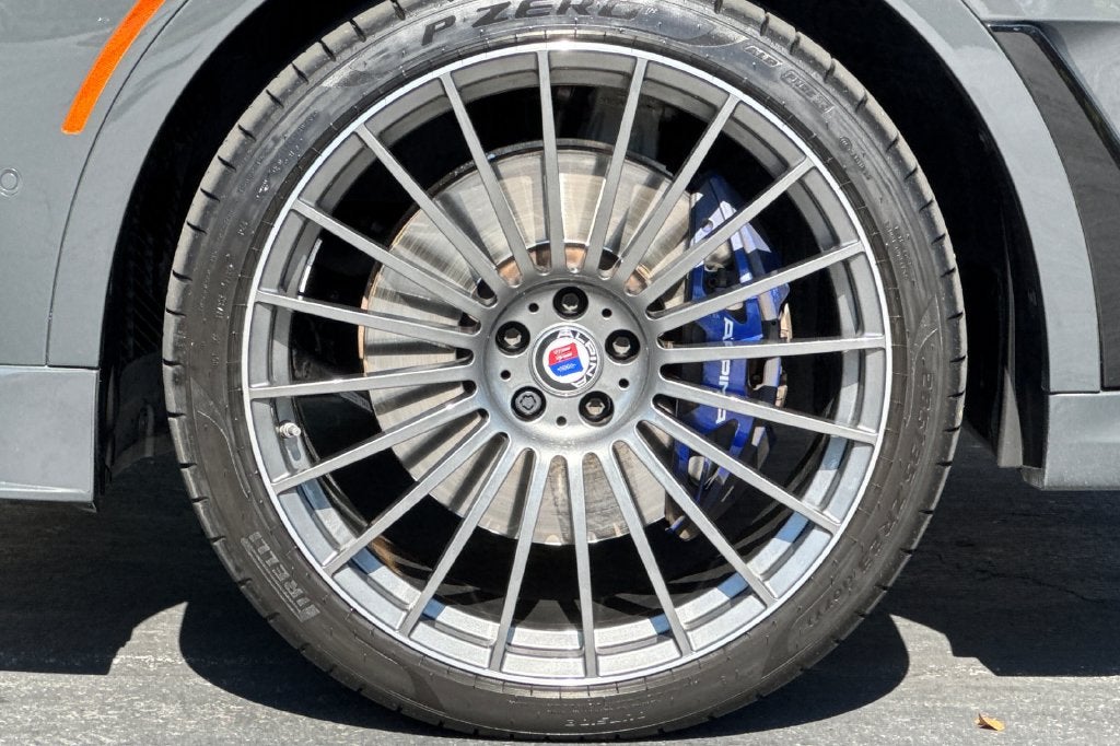 2024 BMW X7 ALPINA XB7