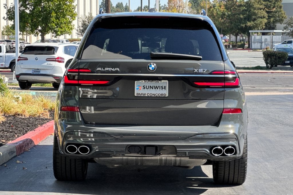 2024 BMW X7 ALPINA XB7