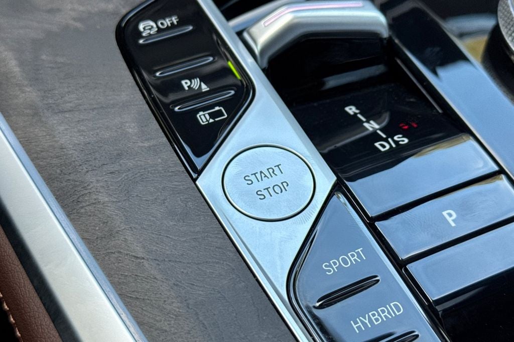 2025 BMW X5 xDrive50e