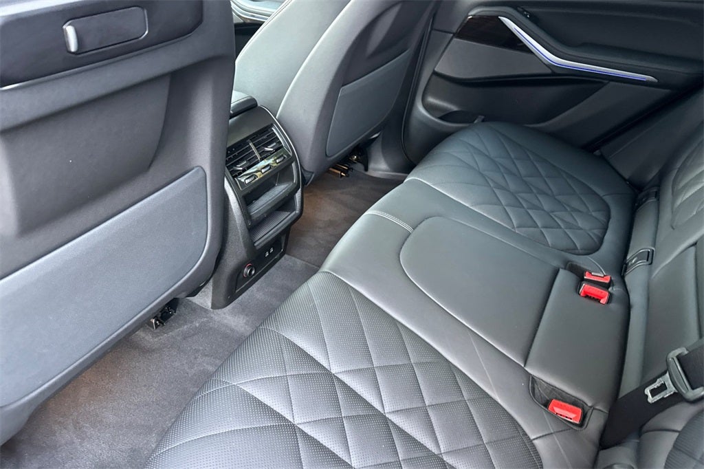 2025 BMW X5 xDrive50e