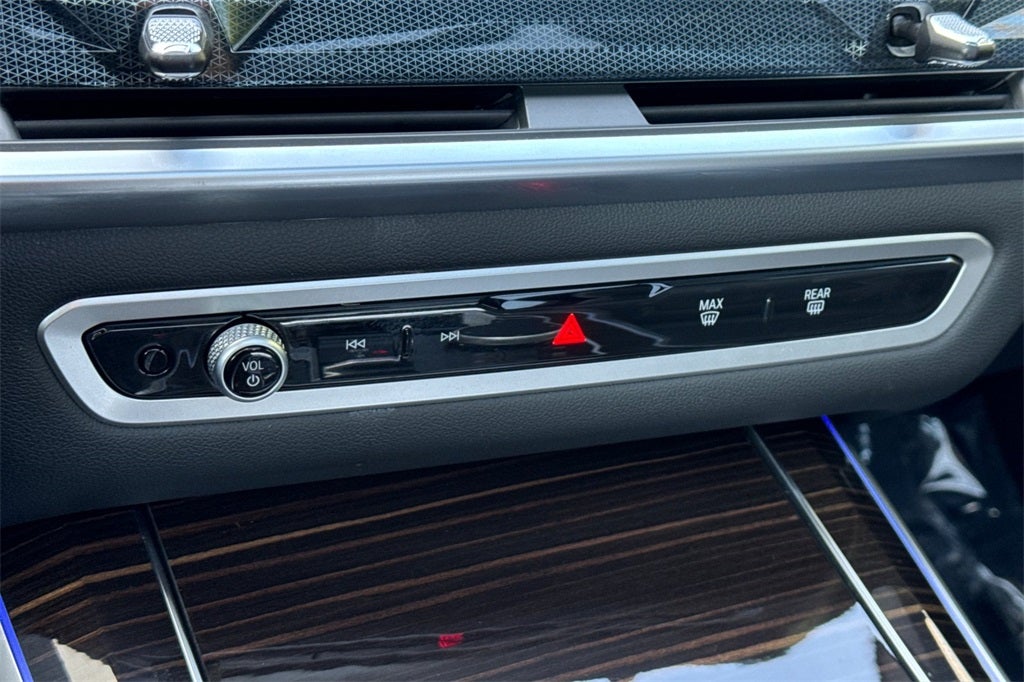 2025 BMW X5 xDrive50e