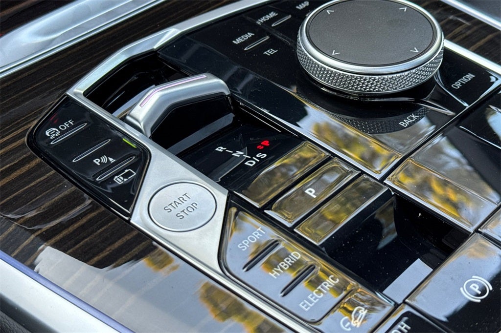 2025 BMW X5 xDrive50e