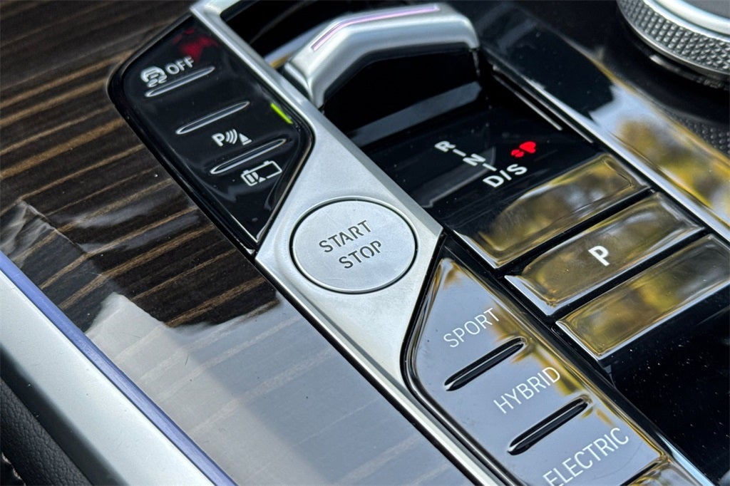 2025 BMW X5 xDrive50e