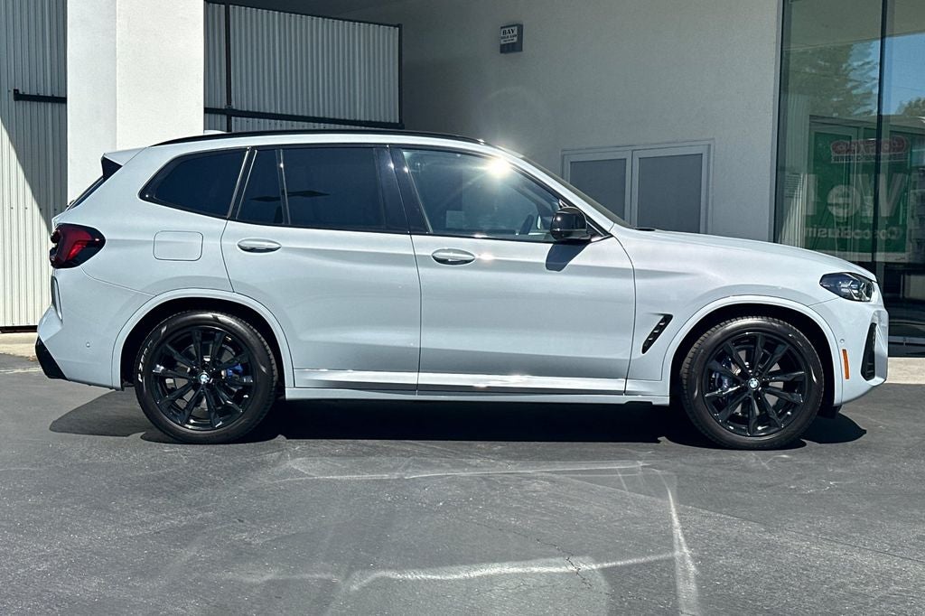 2024 BMW X3 M40i