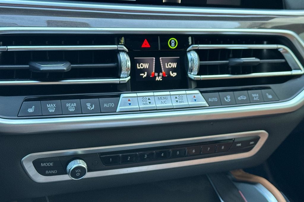 2023 BMW X6 xDrive40i