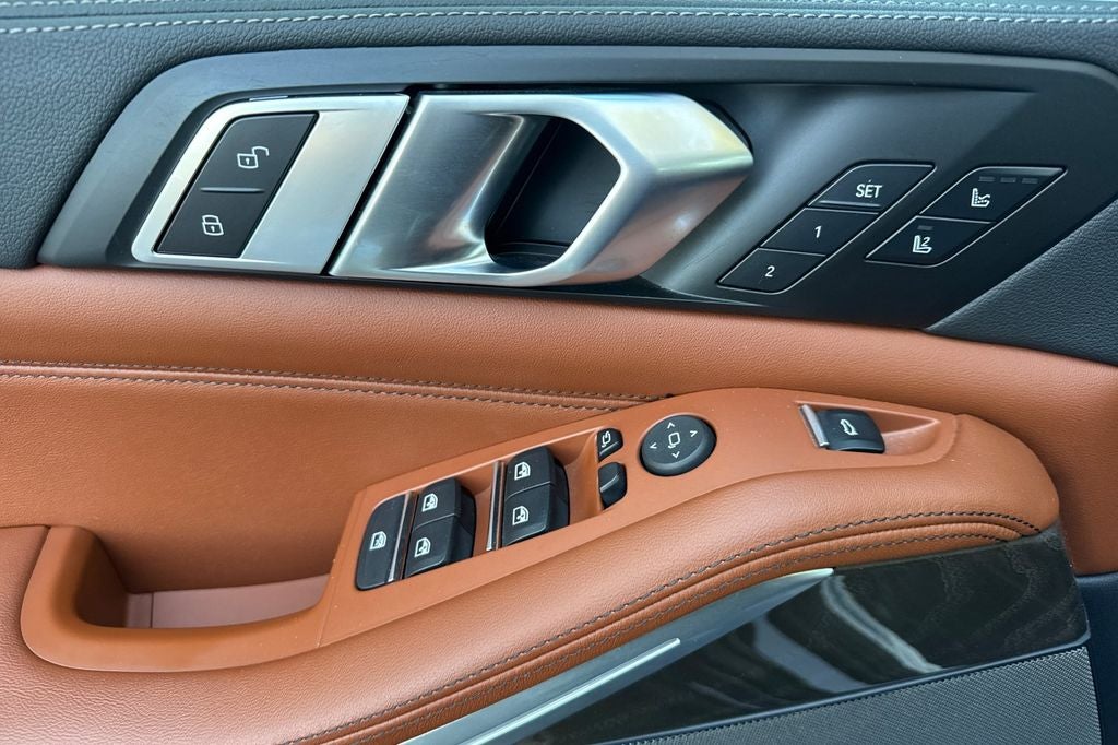 2023 BMW X5 M50i