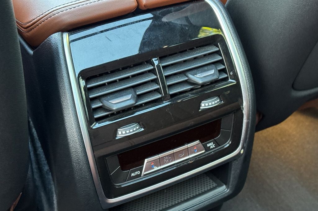 2023 BMW X5 M50i
