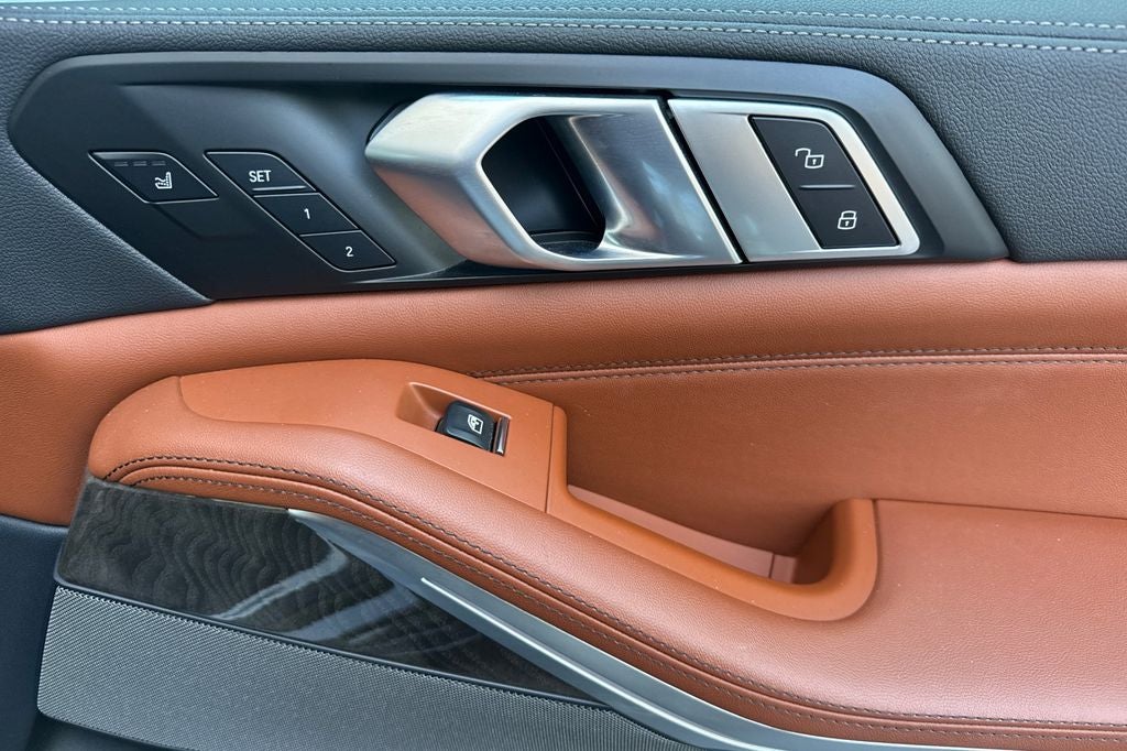 2023 BMW X5 M50i
