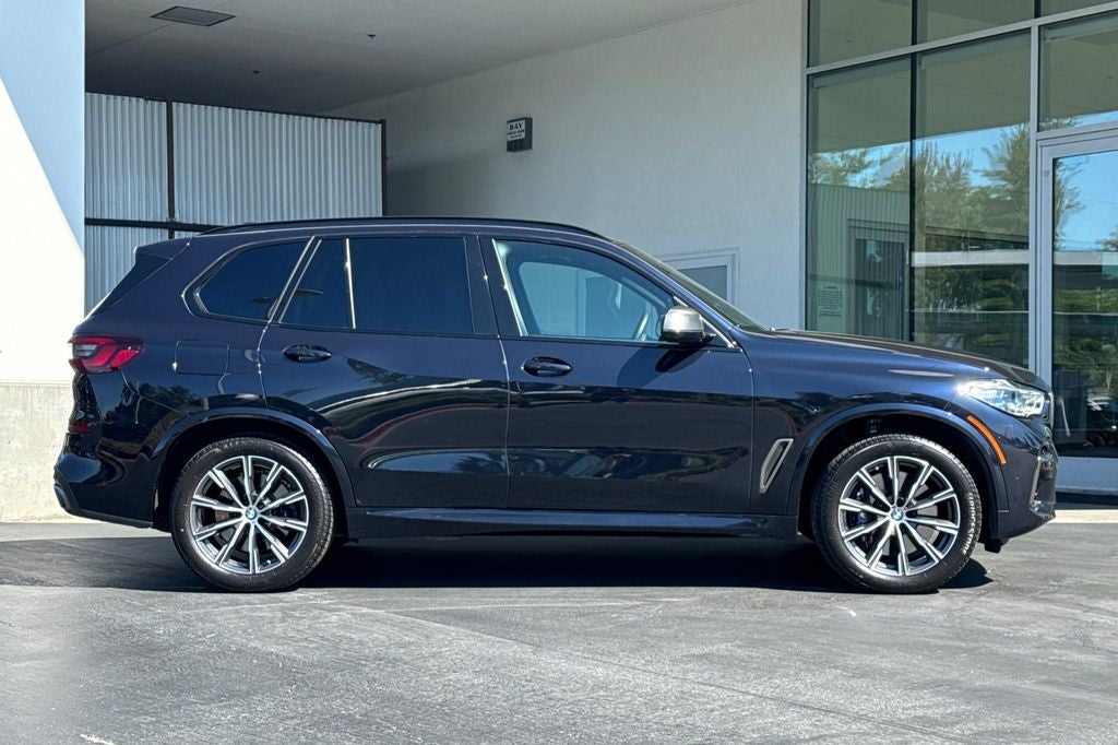 2023 BMW X5 M50i