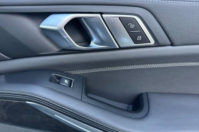2022 BMW X5 M50i